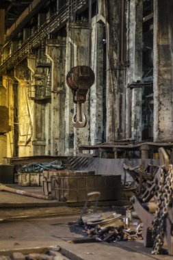 Fabrikadaki sanayi manzarası, bir vinç kancası manzarası..