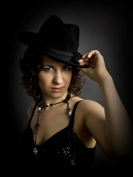 Emotional Beautiful Girl Dark Background Dark Clothes Hat — Stock Photo, Image