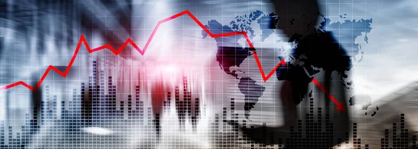 Diagram med röd nedåtpil på abstrakt bakgrund. Sjunkande tillväxt i näringslivet. — Stockfoto