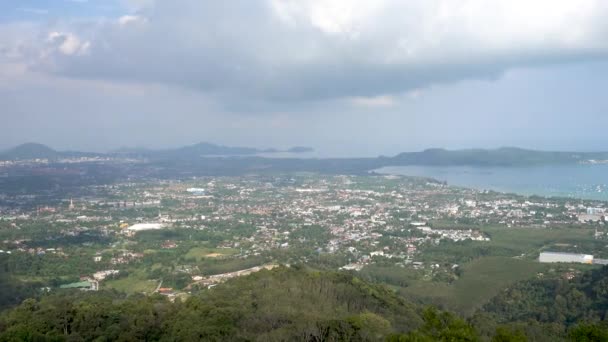 Панорама горного залива Пхукет — стоковое видео