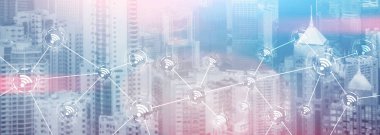 Wifi şehri iletişim teknolojisi hızlı internet bağlantısı 5G kablosuz konsept. simgelerle modern şehir görünümü.