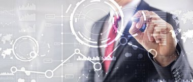 İş arabirimi karışık teknik çift pozlama mali grafik grafik diyagramı ve sanal ekran üstünde kutsal kişilerin resmi. İnovasyon kavramı.