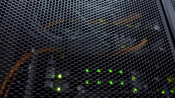 Support de serveur en métal. Caméra de mouvement. Support de serveur de verrouillage clé 