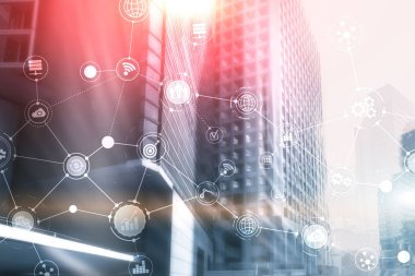 Akıllı Şehir ve Kablosuz İletişim Ağı. Ofis binası olan iş bölgesi. IOT modern teknoloji kavramı.