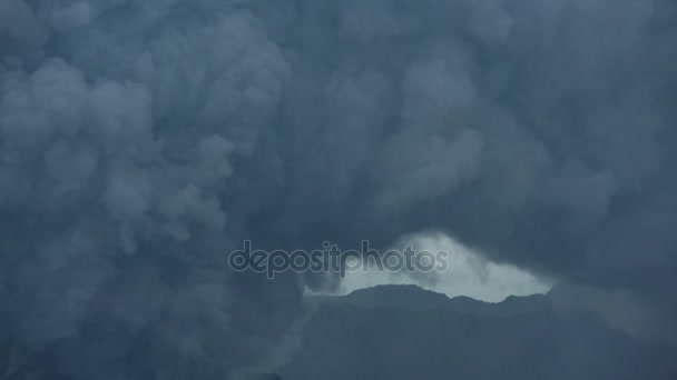 Mount Bromo vybuchnout, Java — Stock video