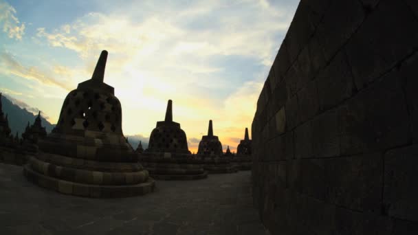 Solnedgång över Borobudur temple — Stockvideo