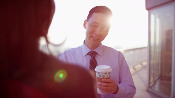 Colleagues enjoying coffee break — Stock Video