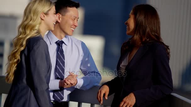 Business team meeting on rooftop — Stock Video