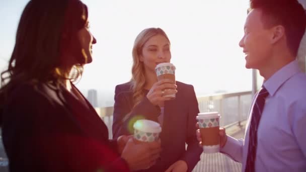 Managers enjoying coffee — Stock Video