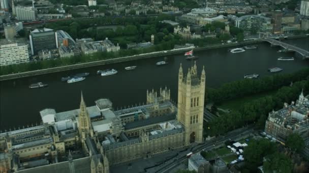 Casas del Parlamento en Londres — Vídeos de Stock