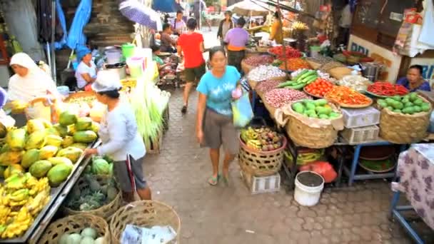 Balinese street markt — Stockvideo