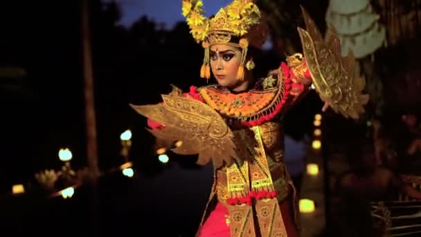 女性表演艺术舞蹈 — 图库视频影像