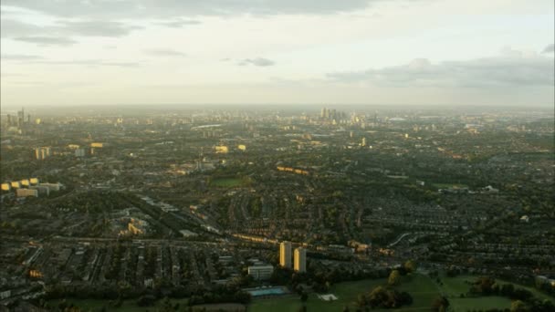 Urbane Wohnvororte von London — Stockvideo