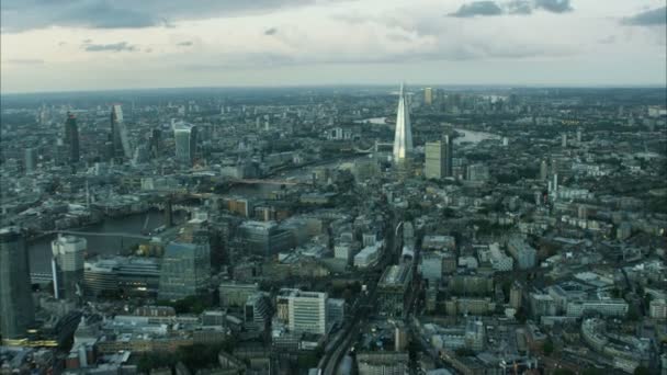 Shard dan Gherkin bangunan di London — Stok Video