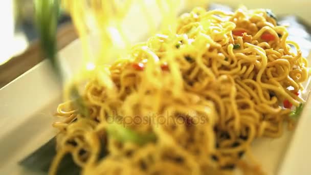 Fried noodle dish of Mie Goreng — Stock Video