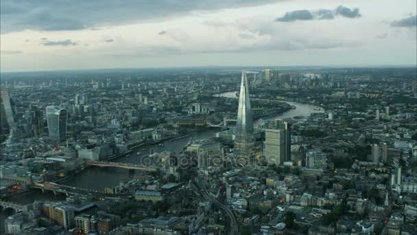 Edificios Shard y Gherkin en Londres — Vídeo de stock