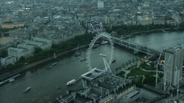 Themsen och London Eye — Stockvideo