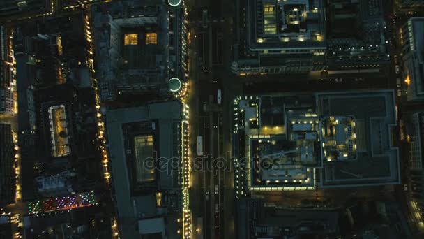 Illuminated rooftops and traffic in London — Stock Video