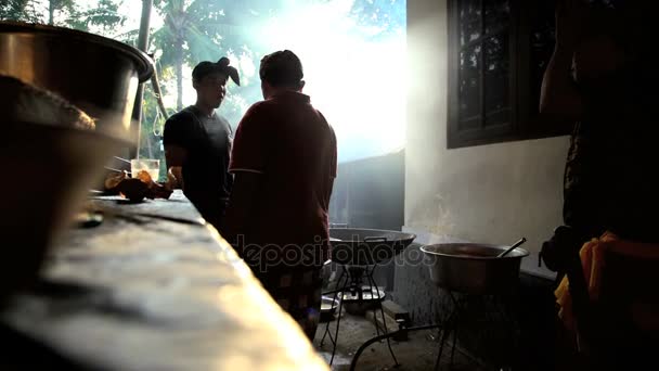 Балійском приготування традиційних страв — стокове відео