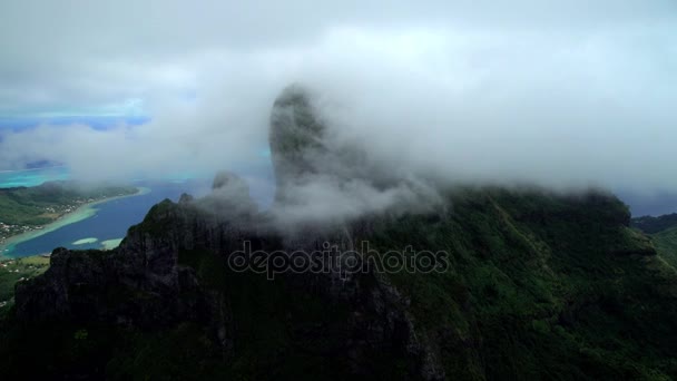 ボラボラ島とマウント パヒア — ストック動画