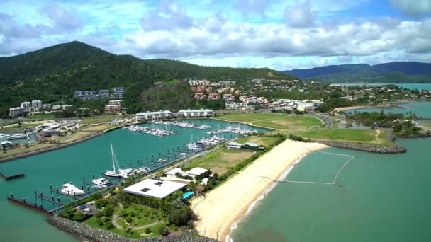 Airlie Beach, průkopník Bay, Whitsundays — Stock video