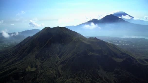 Маунт-Батур, Маунт-Абанг и вулкан Агунг — стоковое видео