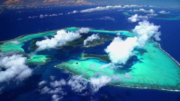 Lagoa e ilha de Bora Bora — Vídeo de Stock