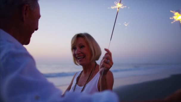 Couple dancing with sparklers — Stock Video
