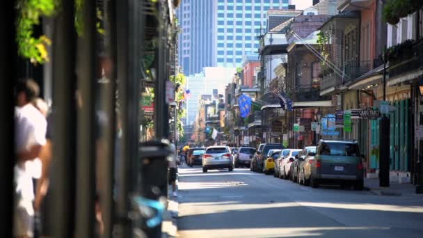 Bourbon Street o bairro francês — Vídeo de Stock