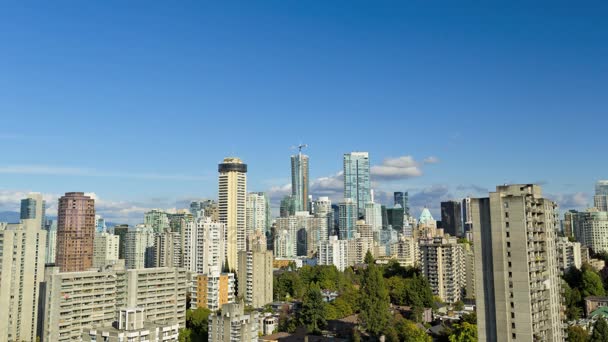 Edificios y rascacielos en Vancouver — Vídeo de stock