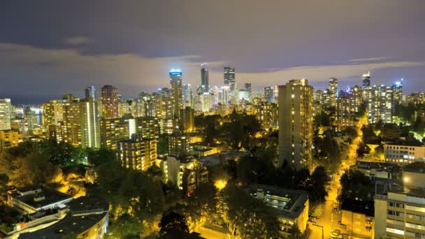 Verlichte gebouwen in Vancouver — Stockvideo