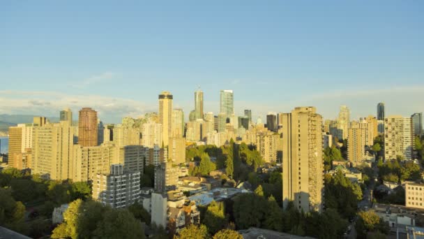 Straßen und Gebäude in Vancouver — Stockvideo