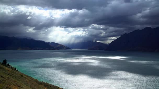 Озеро Ванака, Новая Зеландия — стоковое видео