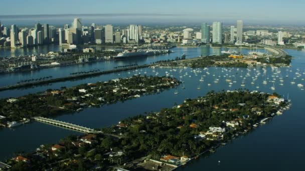 Pohled na východ slunce Palm Islands, Miami — Stock video