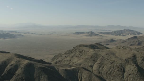 Bergketen Mojave-woestijn — Stockvideo