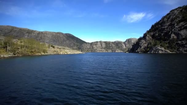 Lysefjorden fiordo Noruega — Vídeo de stock