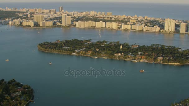 Vista al atardecer de Star Island MacArthur Causeway — Vídeos de Stock