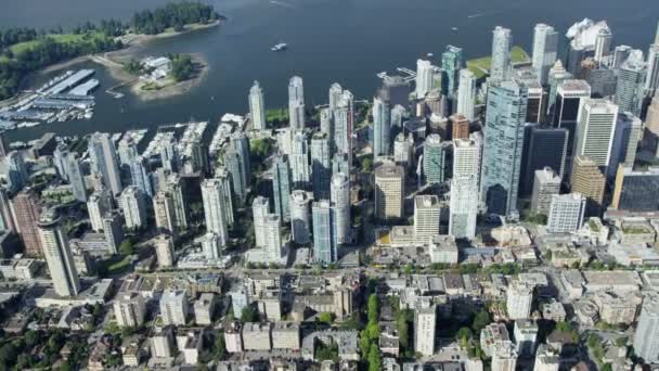 Vancouver skyskrapor och stad vägar — Stockvideo