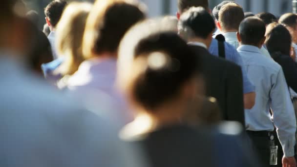 Gente caminando al trabajo — Vídeos de Stock