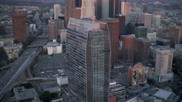 Arranha-céus de escritórios da cidade Los Angeles — Vídeo de Stock