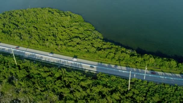 Rutten oss 1 fordon motorvägen till Florida Keys — Stockvideo