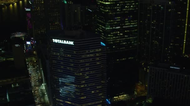 Iluminado Totalbank Building, Miami — Vídeo de Stock