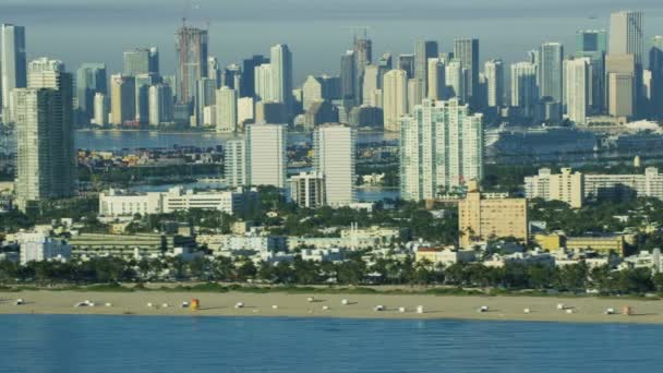 Sunrise view of Art Deco buildings, Miami — стоковое видео