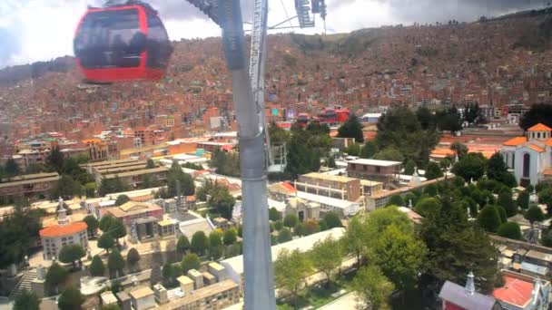 El Alto La Paz transit system cable cars — Stock Video