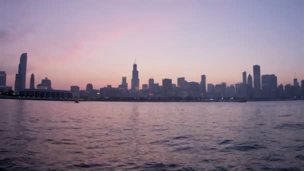 Skyline sobre Lake Michigan Chicago — Vídeo de Stock