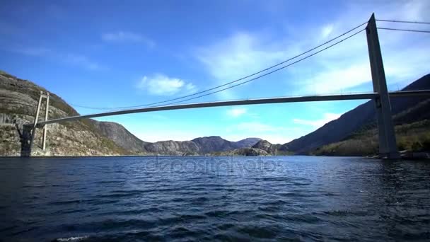 Lysefjord vehicle Suspension Bridge — Stock Video