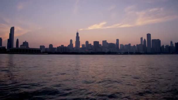Skyline sobre Lake Michigan Chicago — Vídeo de Stock