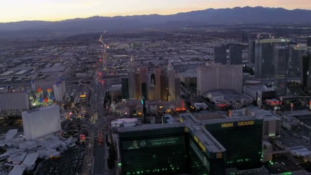 Illuminated Las Vegas city of luxury Hotels — Stock Video