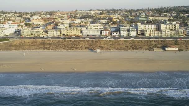 Casas junto a la playa Los Angeles — Vídeo de stock