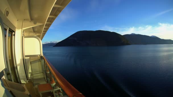Crucero desde balcón de fiordos noruegos — Vídeo de stock